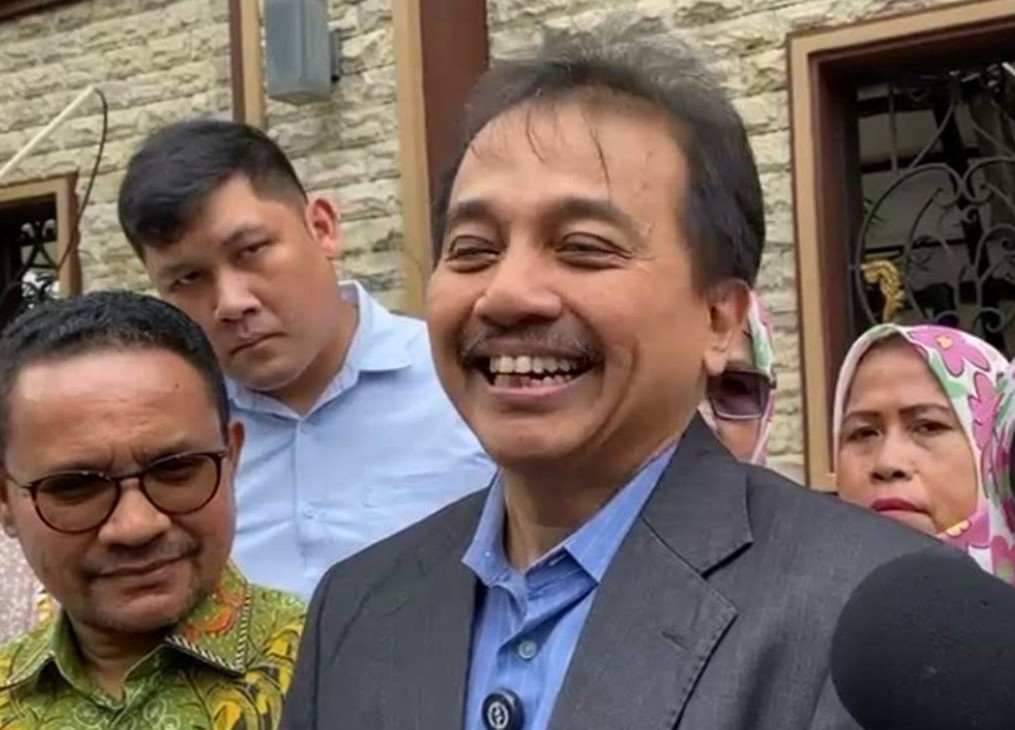 Foto editorial untuk berita Hakim PN Jakarta Selatan Kabulkan Sebagian Praperadilan Roy Suryo