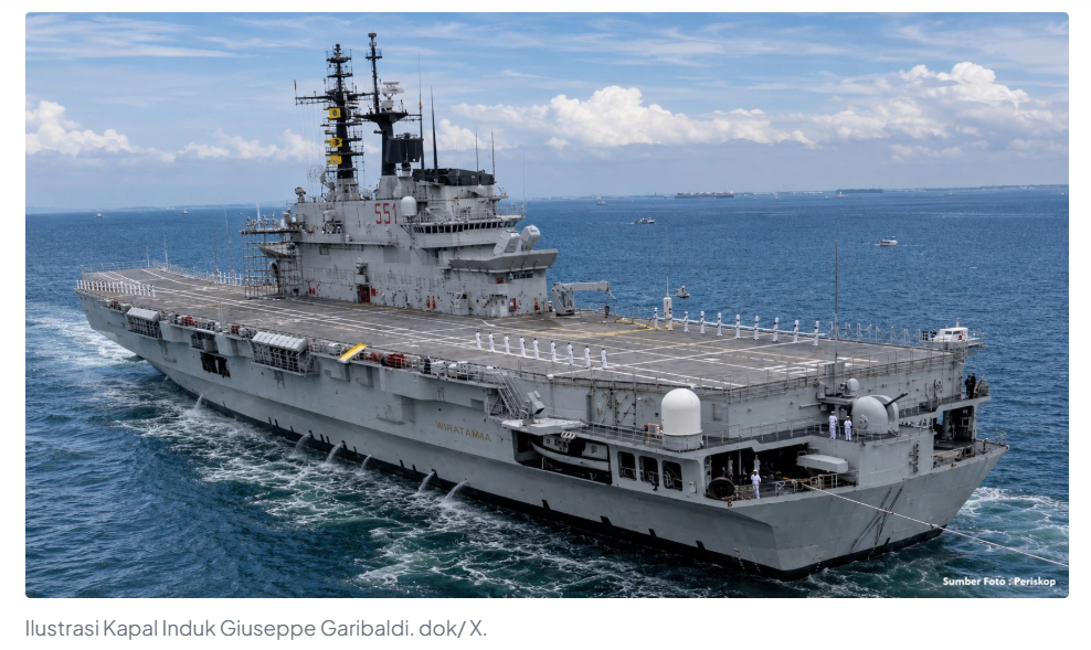 Foto editorial untuk berita KRI Sriwijaya, Kapal Induk Eks Italia Resmi Tiba di Indonesia