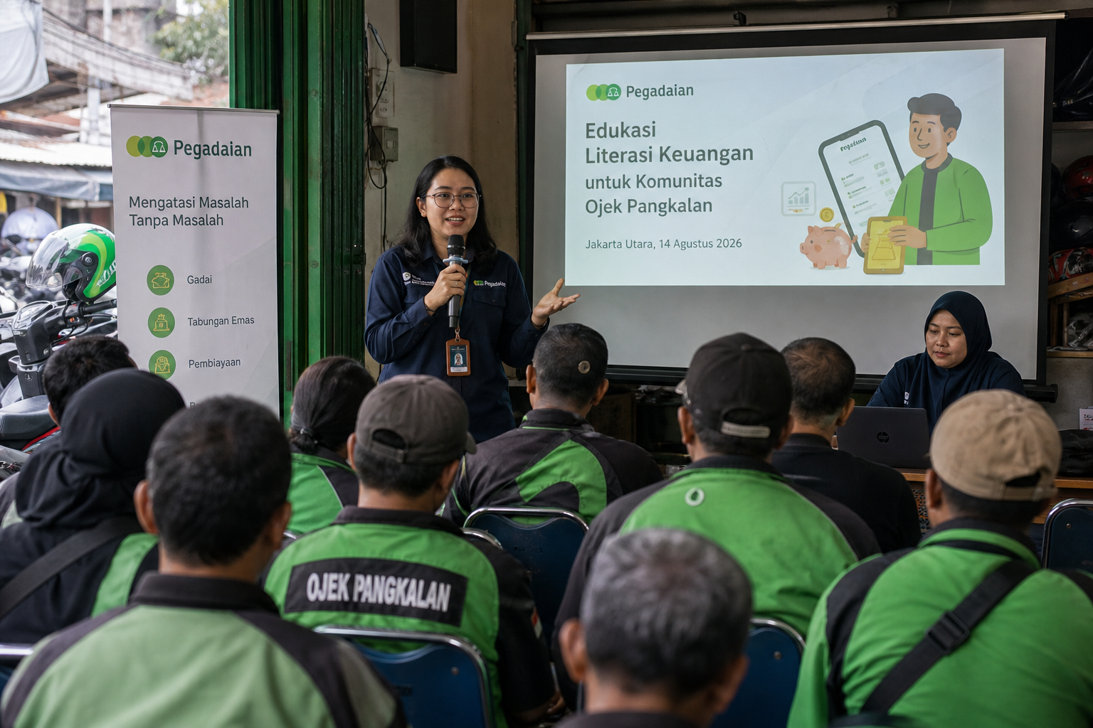 Foto jurnalistik untuk berita Pegadaian Gelar Edukasi Literasi Keuangan untuk Komunitas Ojek Pangkalan di Jakarta Utara